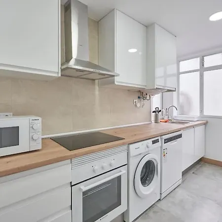 Reformado, Centrico , Wifi . Dr Magoo Oviedo