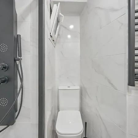 Reformado, Centrico , Wifi . Dr Magoo * Oviedo